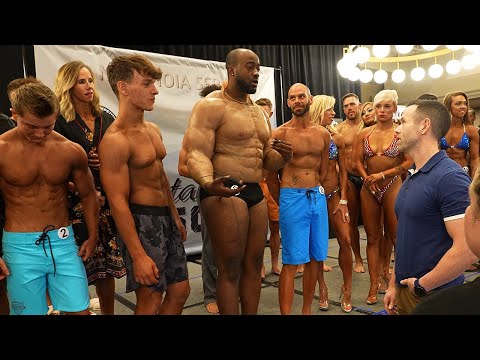 Wearing Fake Muscle Suit At Bodybuilding Show!