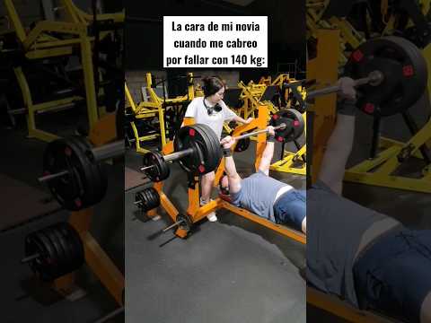 Gorrino falla con 140 kg y así reacciona su novia #gym #bodybuilding #fitness #powerlifting